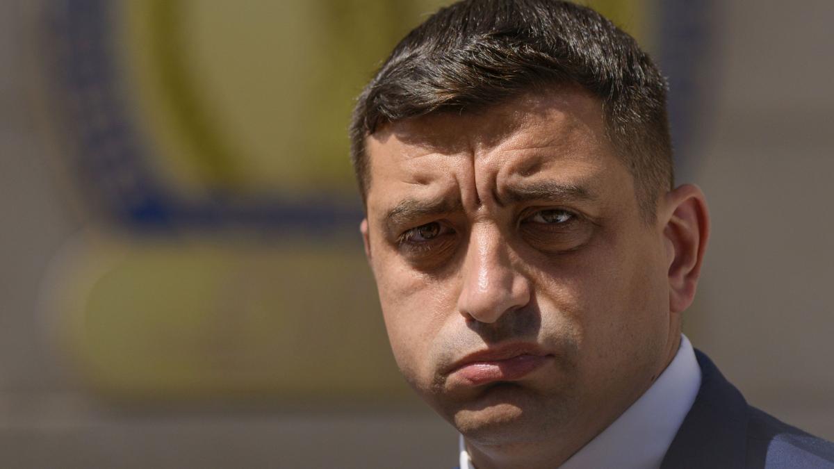 AUR cere convocarea Parlamentului pentru suspendarea lui Iohannis