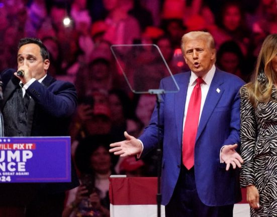 Baluri artificii si ceremonie speciala SUA sarbatoresc investirea lui Donald Trump