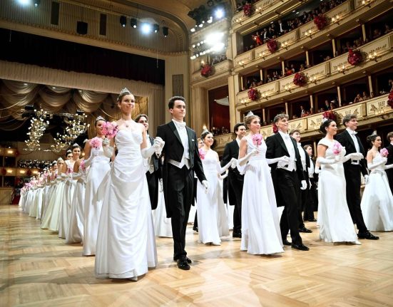 Balurile celebre din Viena amenintate de jihad