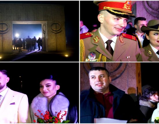 Cinci cupluri au spus DA la Poarta Sarutului Cum Anna o ucraineanca sa maritat la Tg Jiu cu un roman