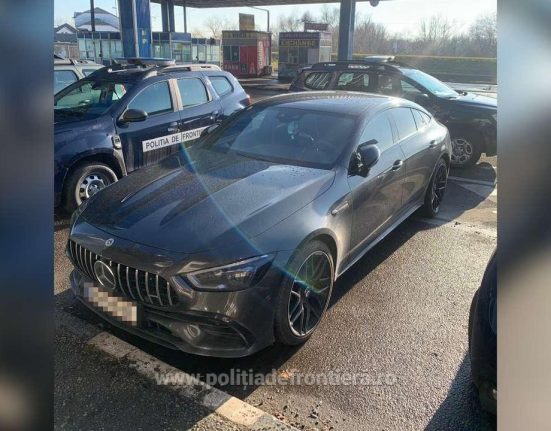 Mercedes de 83000 de euro furat din Austria descoperit pe A1 La volan un sirian fara permis