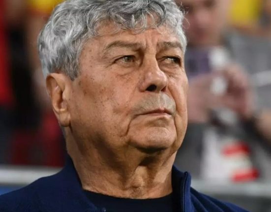 Mircea Lucescu operat la soldul drept In trecut era greu durea mult