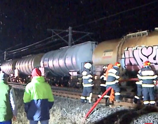 Mobilizare uriasa langa Sighisoara tren cu benzina pericol imens