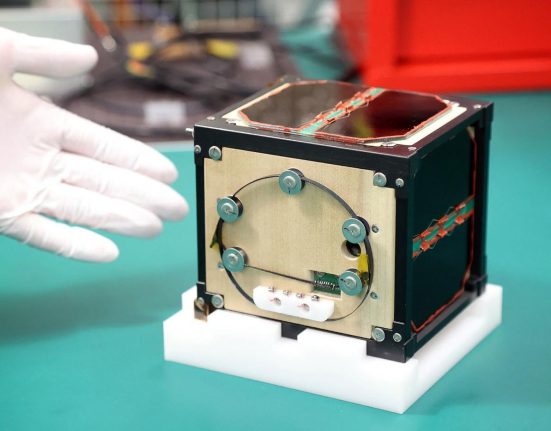 NASA si Japonia au lansat un satelit din lemn