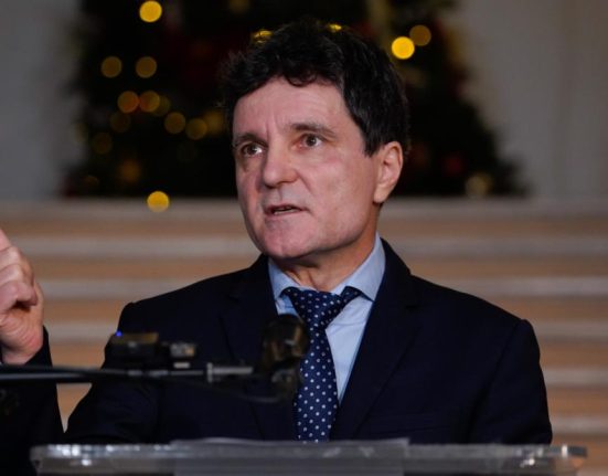 Nicusor Dan despre retragerea lui Crin Antonescu Nu poti cere validarea de la Craciun la Revelion