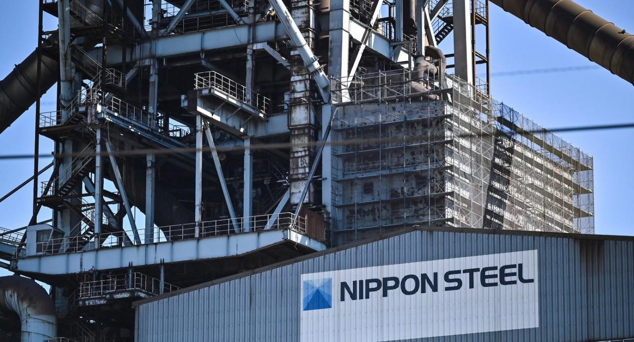 US Steel si Nippon Steel au dat in judecata guvernul SUA pentru torpilarea fuziunii invocand securitatea nationala
