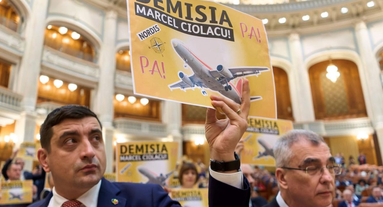 AUR SOS si POT au depus motiunea contra Guvernului Ciolacu
