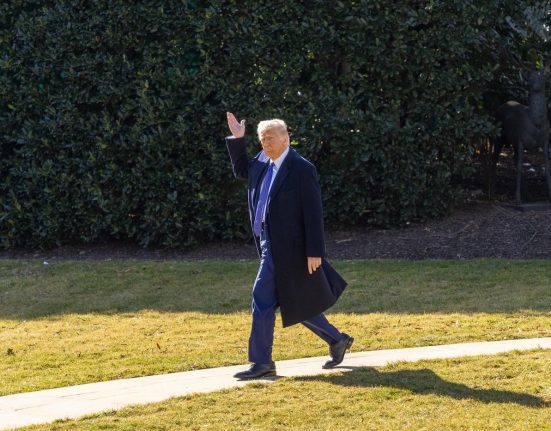 Cel care isi salveaza tara nu incalca legea Donald Trump discurs inspirat de Napoleon