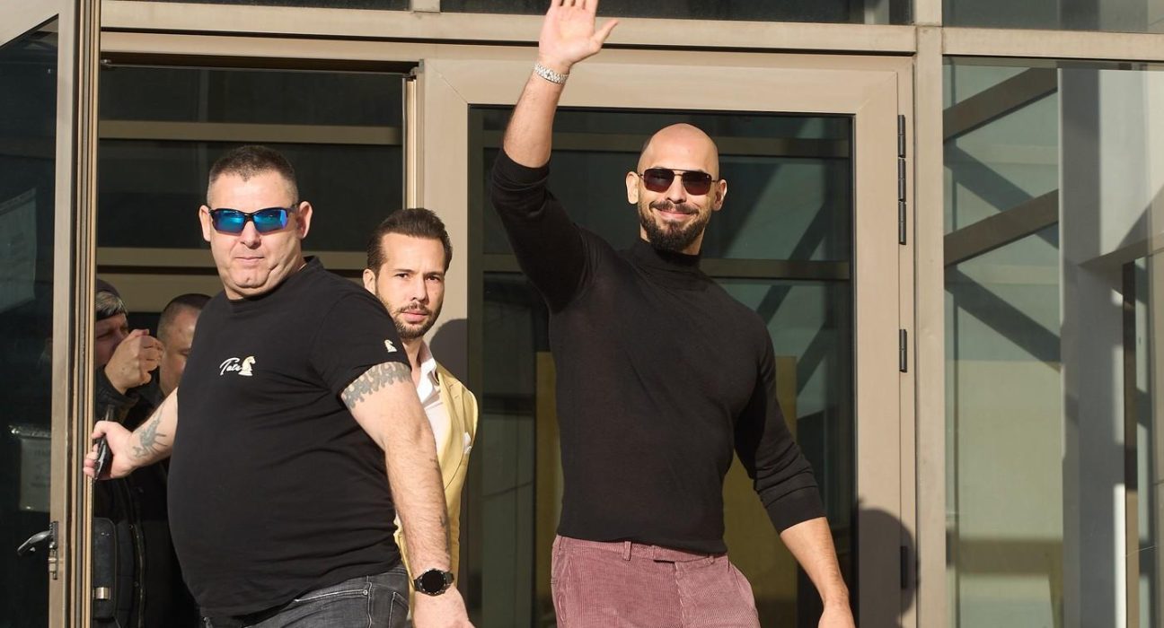 Fratii Andrew si Tristan Tate au plecat din Romania in SUA cu avion privat