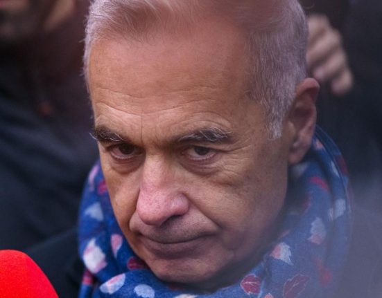 Georgescu s a plans de viata in Austria Acest dezavantaj al situatiei de a fi obligat sa mananci intr o tara straina