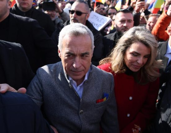 MAI il acuza pe Calin Georgescu ca a mintit privind afirmatia despre dosare penale pentru proteste online