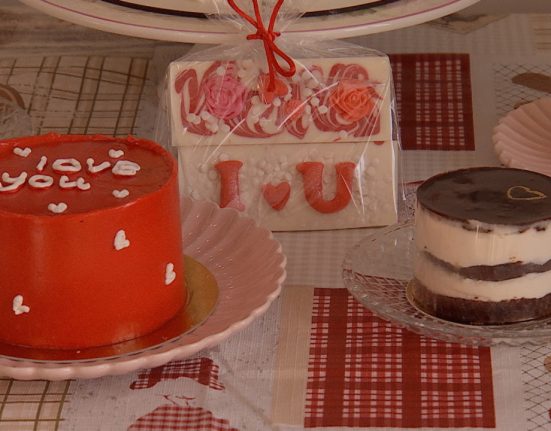 Prajitura ciudata populara de Valentines Day Mesaje haioase imprimate de cofetari