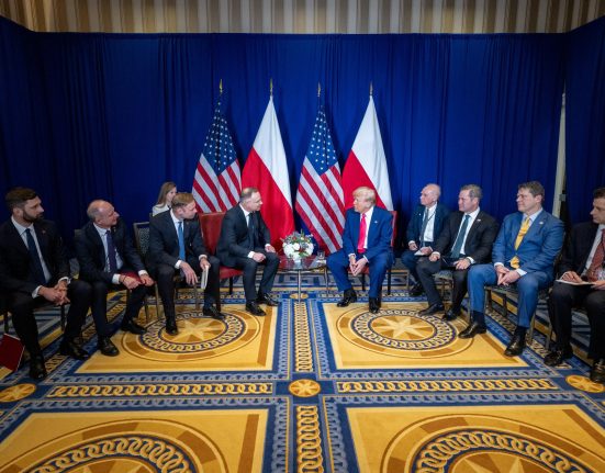 Presedintele Poloniei l a asteptat mult pe Donald Trump