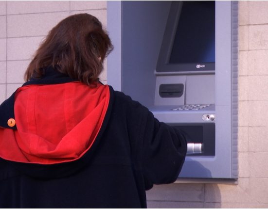 Criza de bancomate in tara judet cu un ATM la 100 km2
