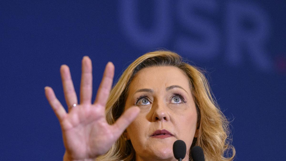 Elena Lasconi Bolojan optiunea mea pentru prim ministru USR exclus intr un guvern cu Ciolacu