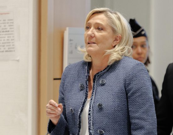 Interdictia Marine Le Pen de a candida in 2027
