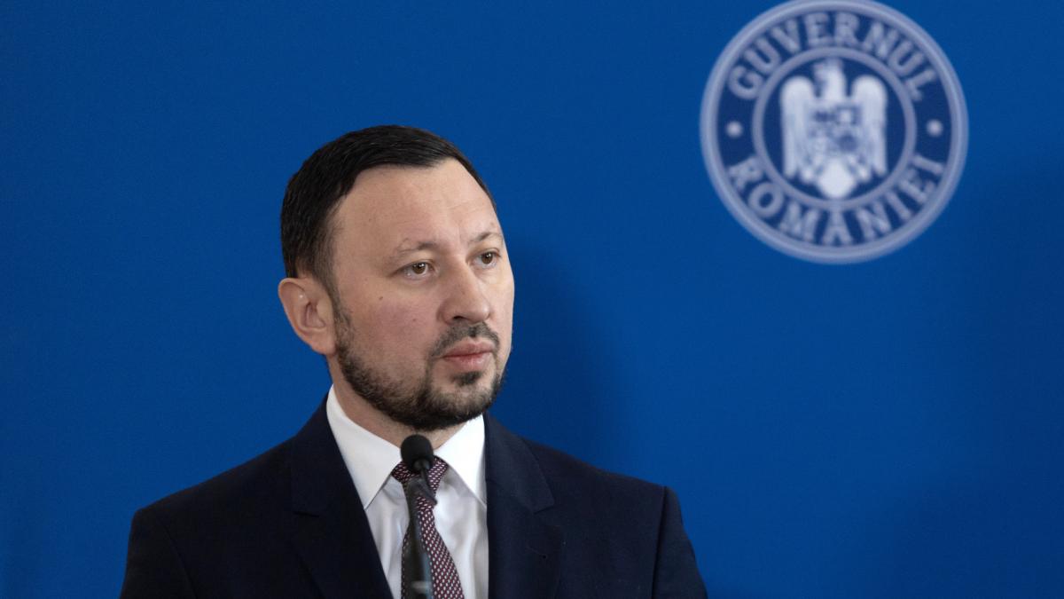 Mircea Fechet lanseaza o initiativa pentru acces la apa potabila