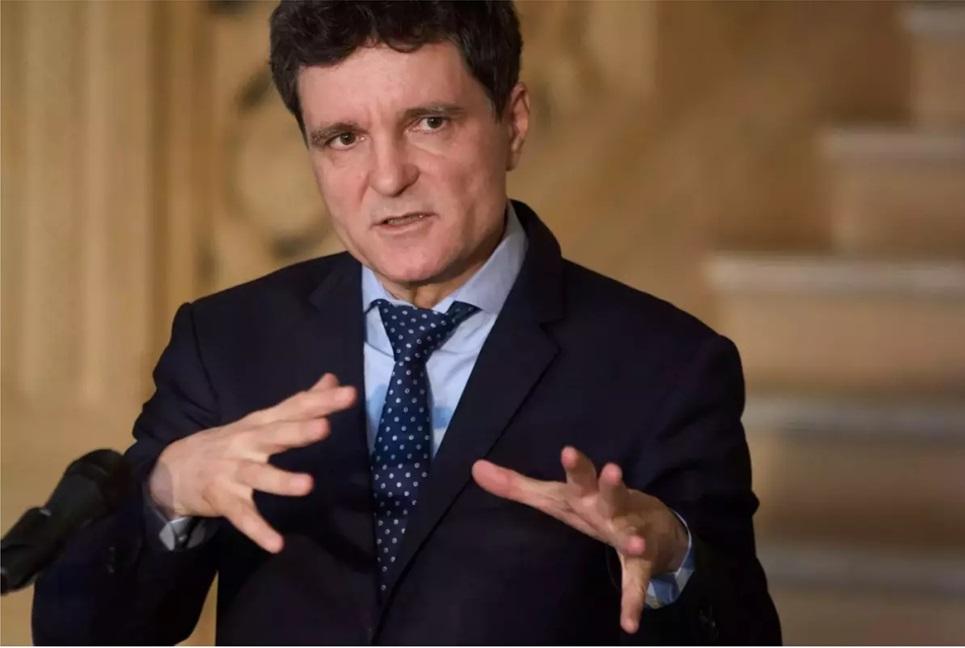 Nicusor Dan intrebat despre avort ca drept constitutional Sunt de acord dar exista nuante