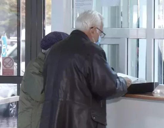 Numarul pensionarilor din Romania scade cu peste 30000 persoane