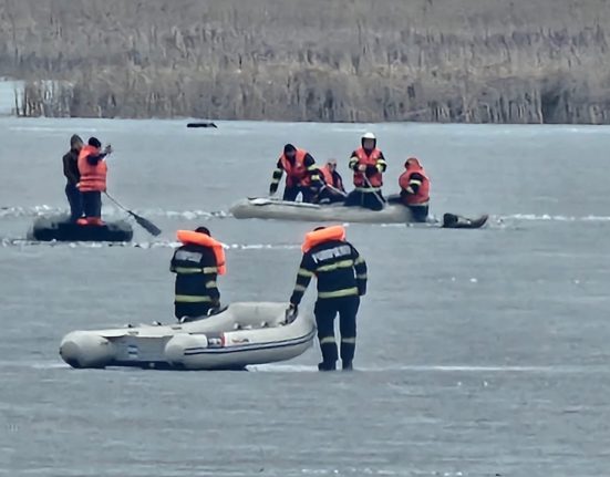 Operatiunea de salvare de pe Siret Trei pescari cazuti in rau