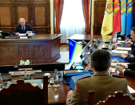 Romania sprijina Ucraina creste cheltuielile si cere trupe NATO