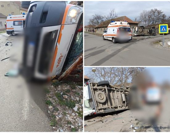 Trei raniti dupa ce ambulanta a lovit un autoturism