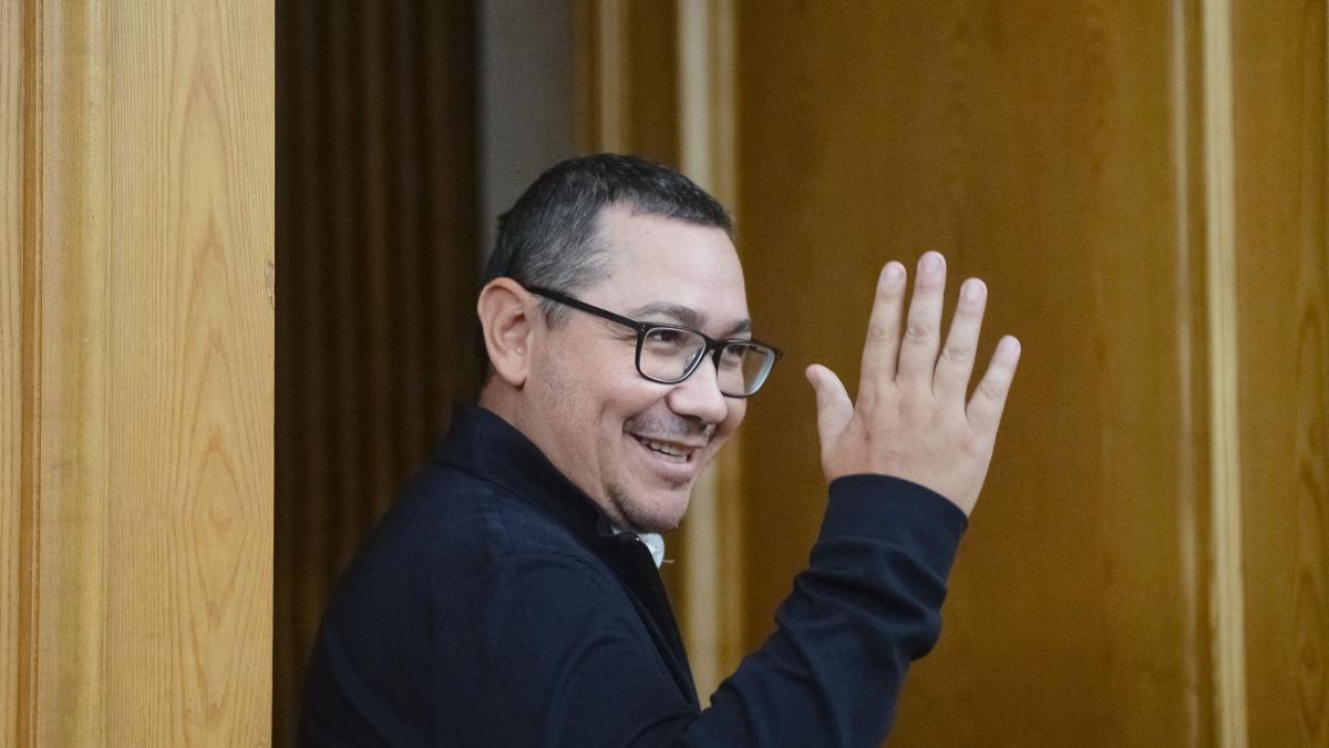 Victor Ponta poate candida la prezidentiale CCR a respins contestatiile