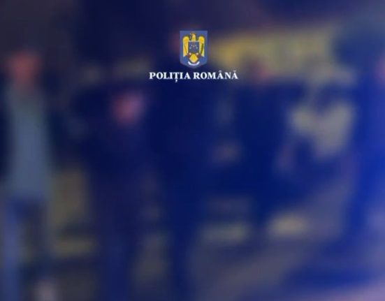 A momit o cu dulciuri si i a distrus copilaria Fetita de 5 ani violata brutal de un barbat de 54 de ani gasita de tata intr o balta de sange in Arad