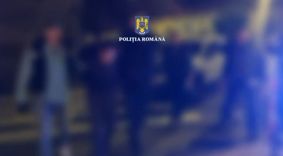 A momit o cu dulciuri si i a distrus copilaria Fetita de 5 ani violata brutal de un barbat de 54 de ani gasita de tata intr o balta de sange in Arad