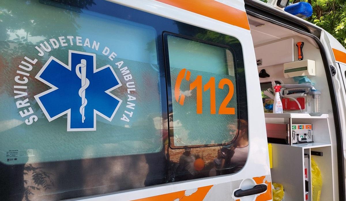 Barbat de 35 de ani decedat dupa rasturnare cu utilaj in Botosani