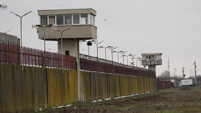 Caz socant in Dambovita Mama si fiu arestati pentru droguri ascunse