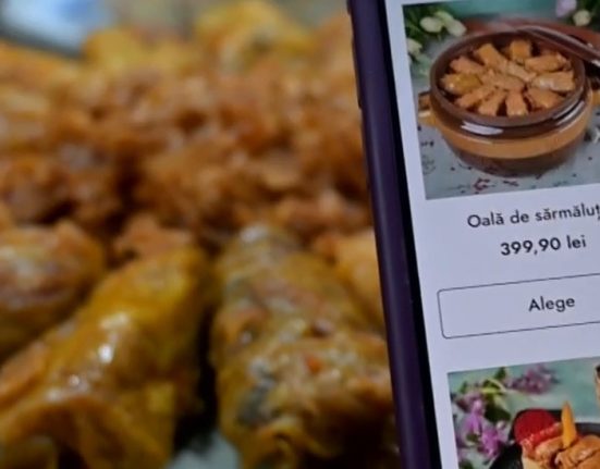 Comenzi online masa de Paste pret pentru 4 persoane