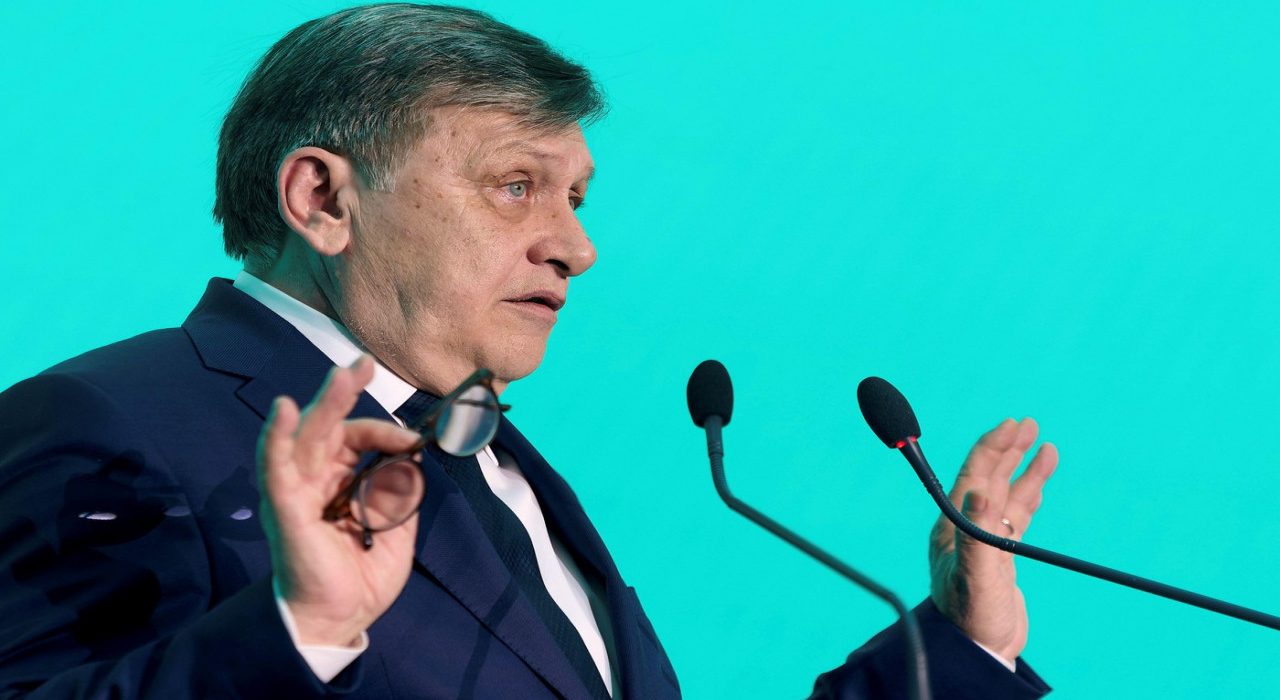 Crin Antonescu declaratie la Securitate despre un prieten Am fost o victima nicidecum un colaborator