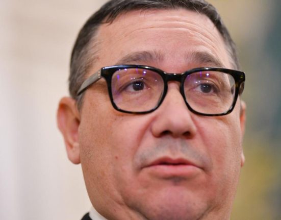 Cum raspunde Victor Ponta la intrebarea despre tranzitia sa de la admirator al lui Biden la fan Trump