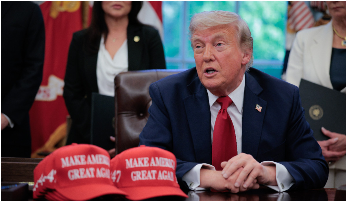 Donald Trump lipseste iarasi de la Cina Corespondentilor