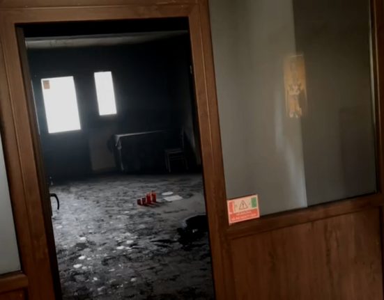 Incident bizar intr o capela din Targu Jiu trupul ars al unei femei gasit in sicriu