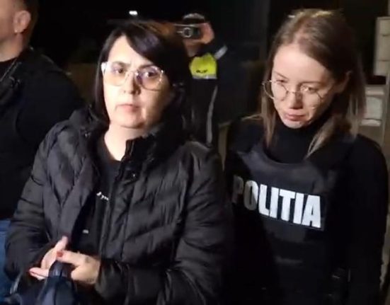 Laura Crisan din nou inchisa la Penitenciarul Arad Nu am legatura cu moartea tatalui meu