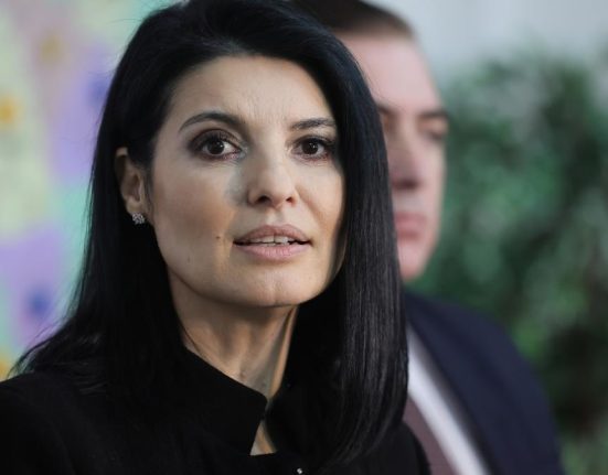 Lavinia Sandru mesaj emotionant dupa moartea Papei Francisc Lumea a pierdut un om nu doar un lider spiritual