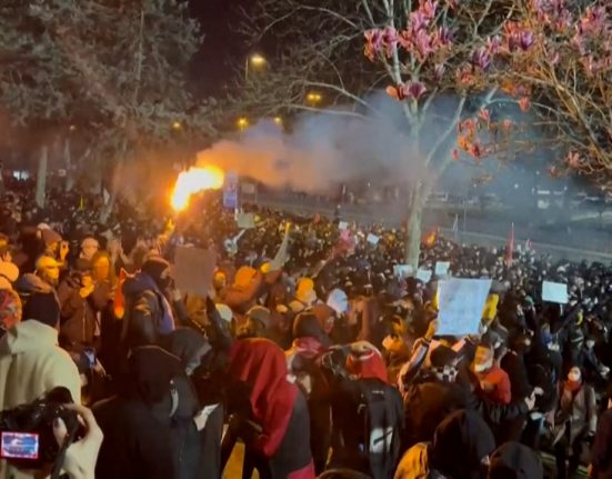 Studentii turci cer boicotarea firmelor pro Erdogan