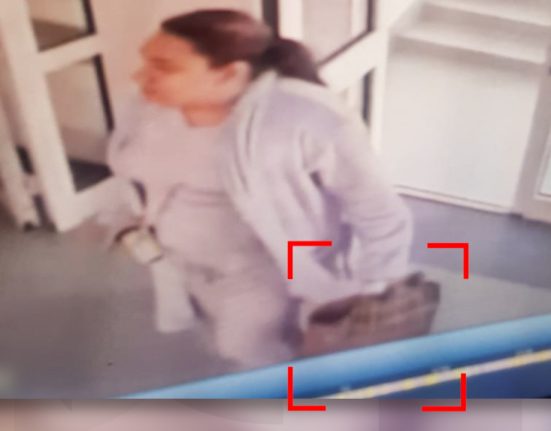 Tanara care a luat un bebelus din spital voia sa l foloseasca pentru cersit