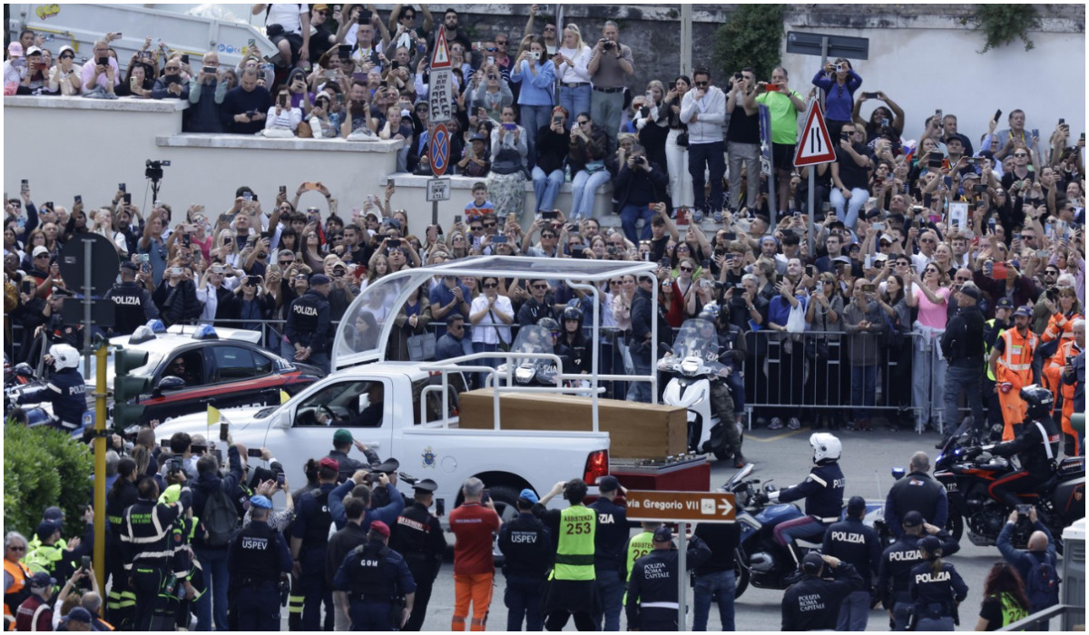 Vaticanul fortareata la funeraliile papei masuri de securitate
