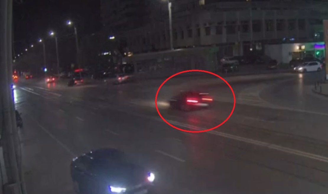Accident cu trei BMW uri pe un bulevard din Iasi