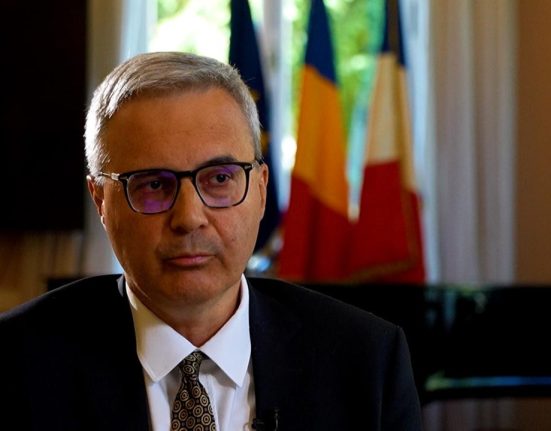 Ambasadorul francez neaga implicarea Frantei in alegeri