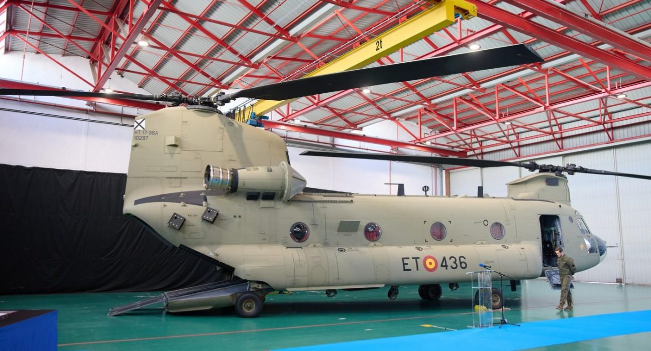Elicoptere Chinook de 14 miliarde dolari vandute Emiratelor Arabe Unite