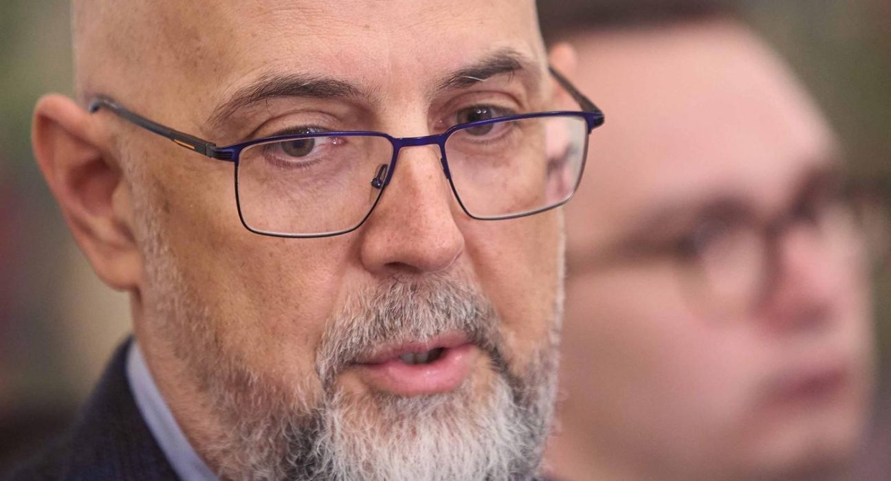 Kelemen Hunor Cu Simion presedinte scolile drepturile si limba noastra in pericol