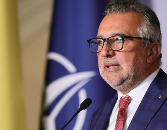 Lucian Romascanu despre demisia lui Marcel Ciolacu Probabil acesta este gestul normal