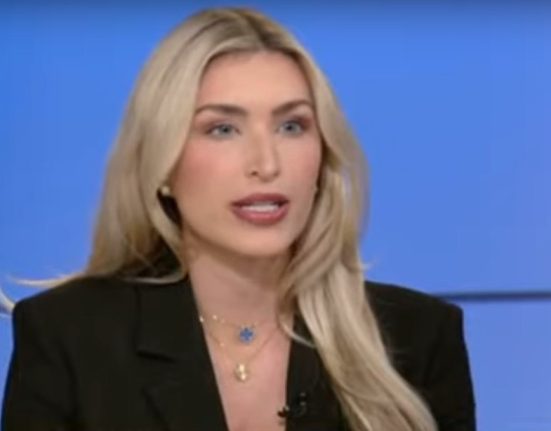 Momentul in care o fosta membra a administratiei Trump lesina in direct iar reactia prezentatorului infurie telespectatorii