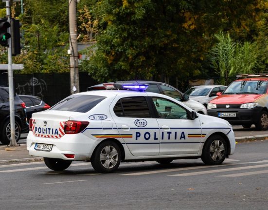 Perchezitii in mai multe judete si Bucuresti pentru inselaciune