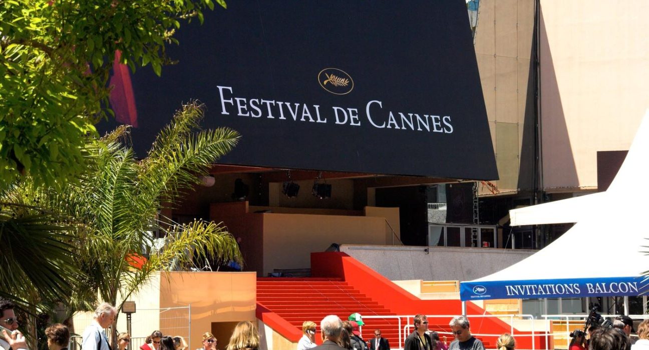 Producator de film ranit grav de un palmier la Cannes