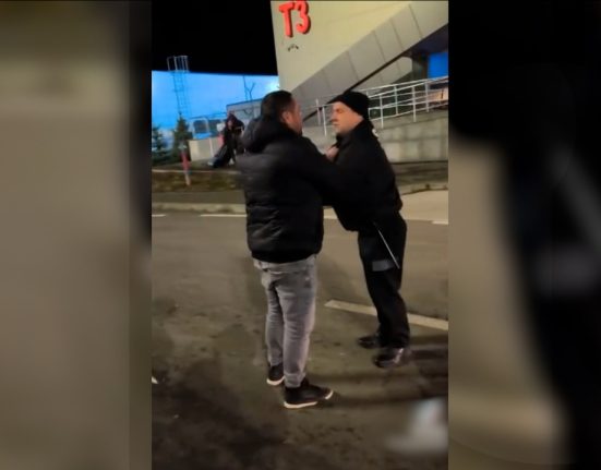 Soferi din R Moldova probleme pe Aeroportul Iasi